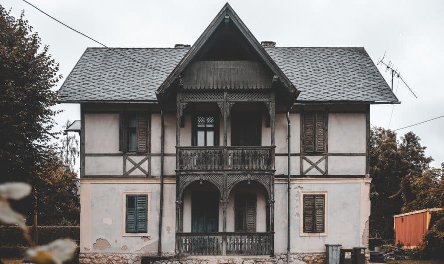 Rénover une vieille maison : Conseils et pièges à éviter pour un projet réussi